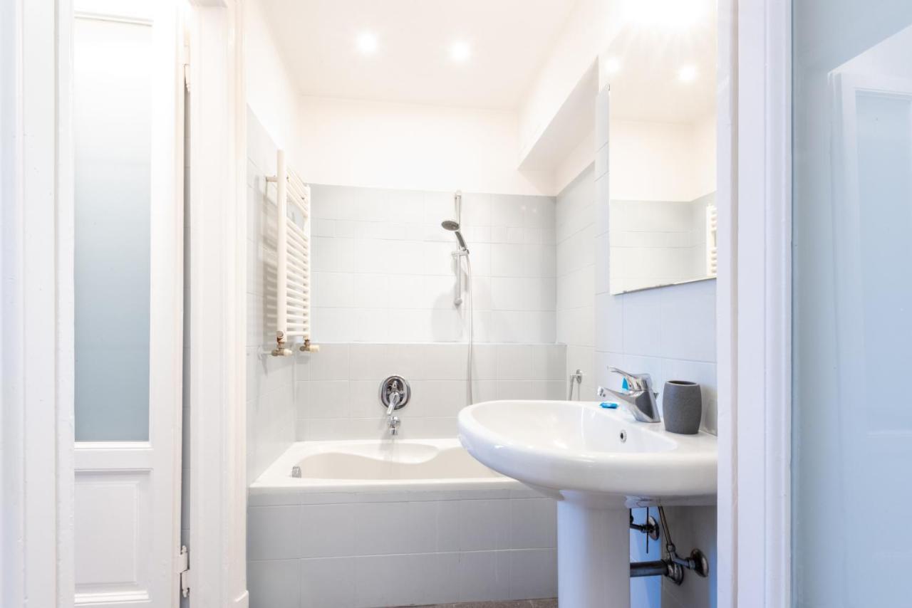 ミラノPorta Venezia Elegant Penthouse With Terraceアパートメント エクステリア 写真
